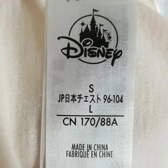 {Disney} Star Wars Baby Yoda The Child Wanted Reward Tshirt - Picture 9 of 10